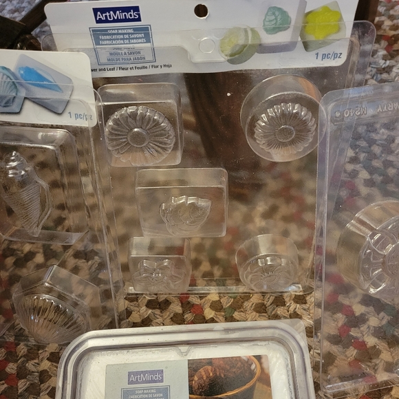 Art Minds Soap Making Kit NIB - Picture 3 of 6
